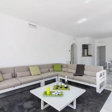 Alcazaba By Interhome Lägenhet Estepona